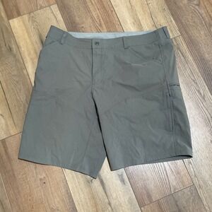Kuhl Renegade Cargo Shorts Men 40 Dark Khaki Olive Green Hiking Tactical Outdoor